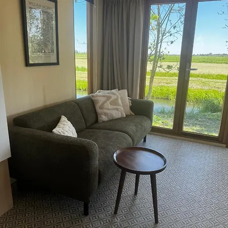 בית נופש Tinyhouse Polderpanorama
